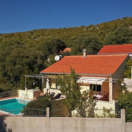 Holiday home House Lovre Prapatnica